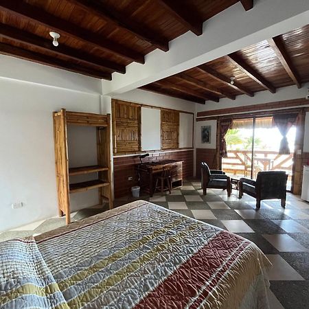 Victor Hugo Hotel Puerto López Extérieur photo