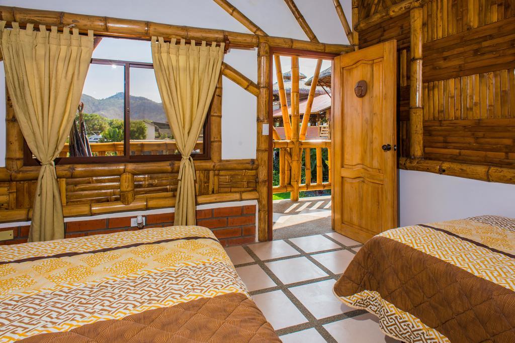 Victor Hugo Hotel Puerto López Chambre photo