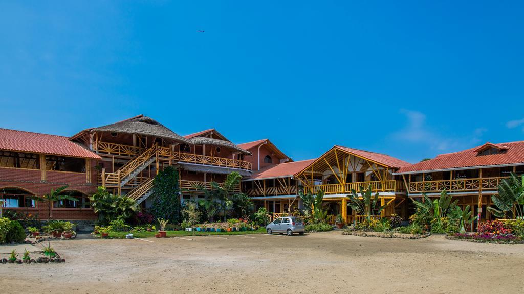 Victor Hugo Hotel Puerto López Extérieur photo